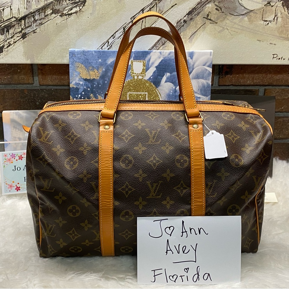 💕💕💕SOLD💕💕💕

🤩🤩🤩SAC SOUPLE 35 MONOGRAM🤩🤩🤩